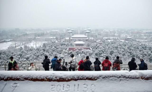 你的故乡下雪了吗？故宫雪景美如画 一夜变回紫禁城！