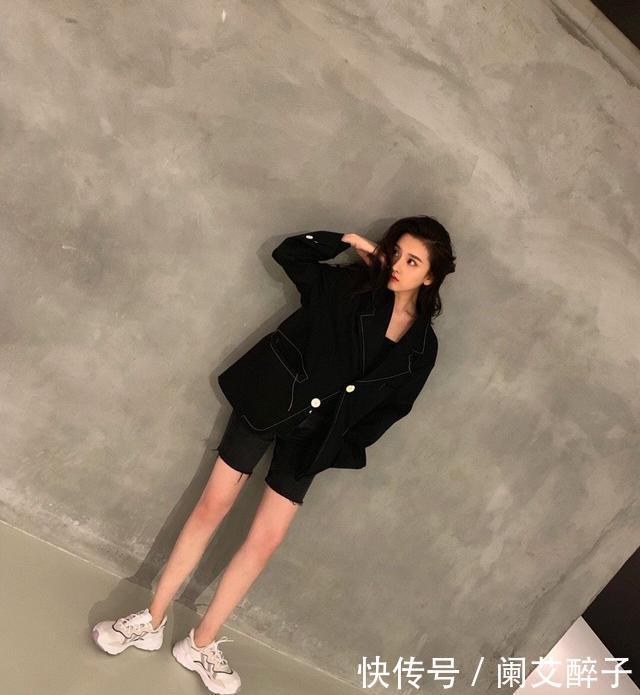『春天』今年春天,自行车裤又火了!洋气又百搭,明星潮人早就穿上了