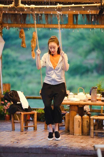 Angelababy颜值比倪妮高这么多，旗袍装却不及倪妮十分之一！