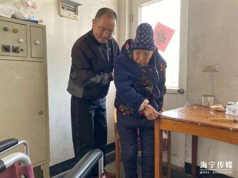  「徐秀章老人」海宁104岁母亲照顾84岁女儿，看哭百万网友…“世上只有妈妈好”