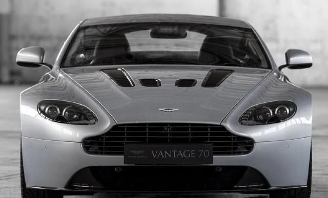 『车型』现代与经典相聚 阿斯顿·马丁Vantage 70周年回顾