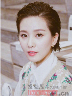 今夏这款最酷女生发型给你一个变身的机会