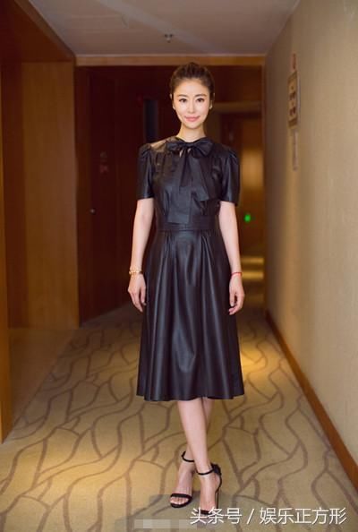 28岁杨颖5次撞衫41岁林心如均惨败？网友：真嫩和假嫩一看便知！