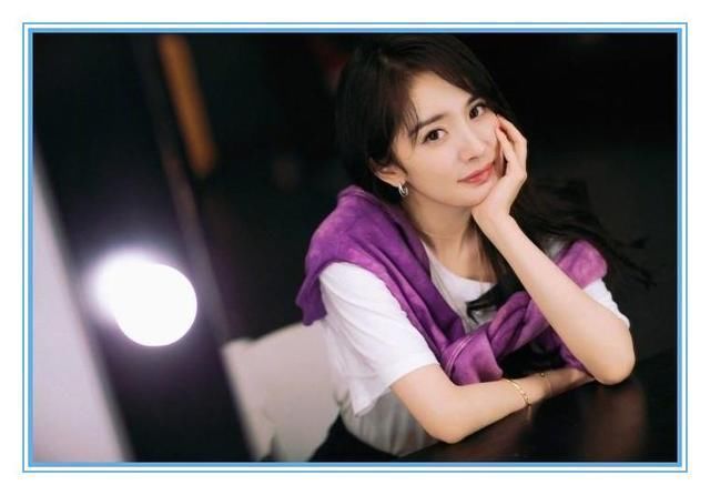 把外套系腰上算什么？杨幂直接系在肩上，网友：这效果我服！