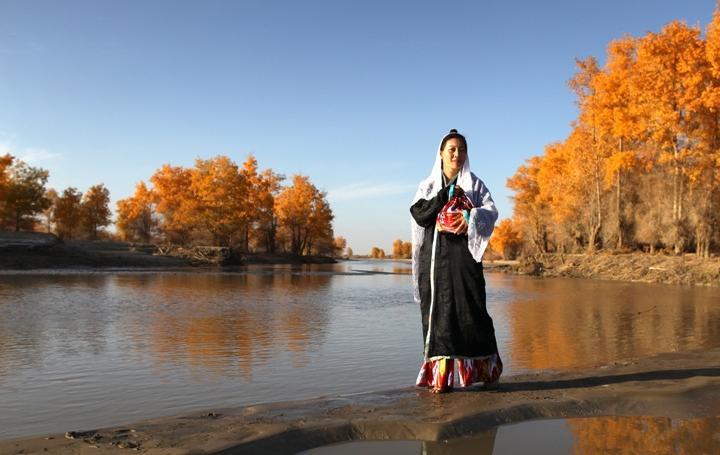 中国最大的原始部落，生活在沙漠深处，无人知晓他们的存在