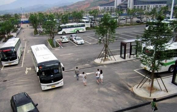 中国被称作“鬼东”的火车站，难怪游客提到它气的跺脚