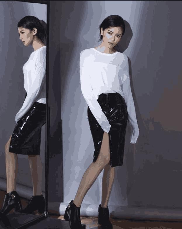 路人镜头下的刘涛,颧骨高的要飞起了,网友:王珂怎么受得了哟?