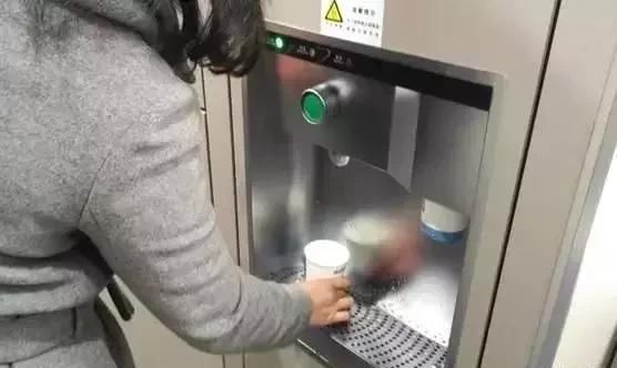 火车上的水从哪来？说出来你都不一定相信……