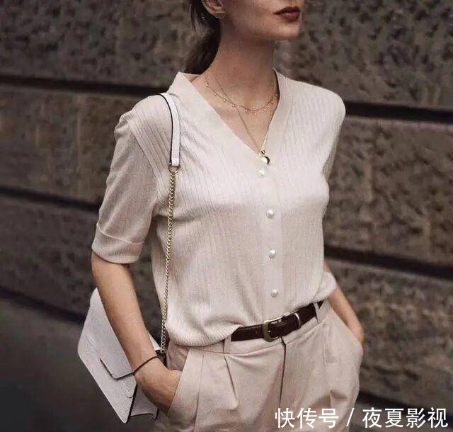  「浪漫」风情万种的法式穿搭，浪漫又有情调，你也可以变成优雅女人