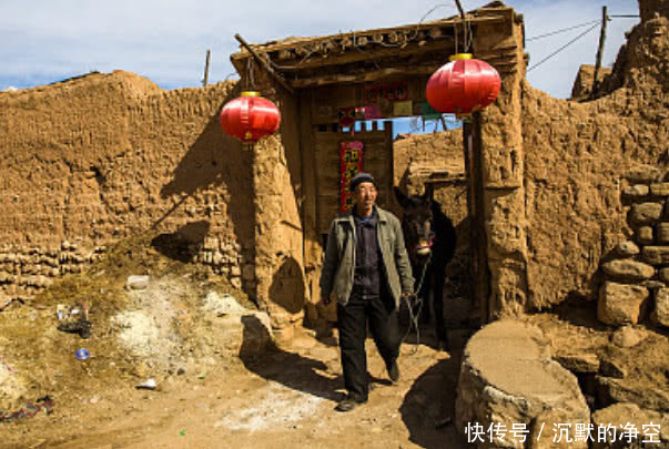 农村人好消息！这两个补贴拿到了吗？每家近千元，没到的快找村委