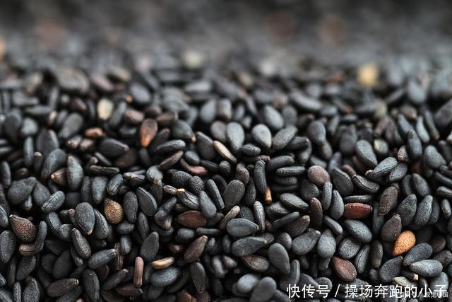 「尿酸」藏在身边的天然“玻尿酸”,女人可劲吃,抚平皱纹,比敷面膜管用