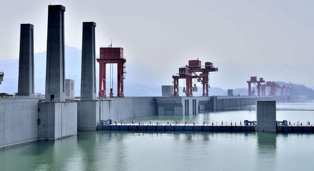 “基建狂魔”放大招，斥资1800亿，建世界第一的超级工程！