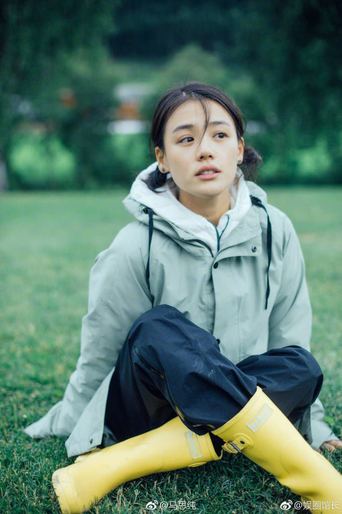 邓论马思纯热恋?邓论方两个字回应恋情!网友:第三次被造谣!