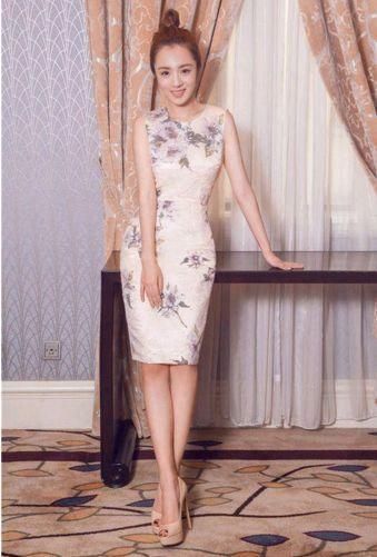 看了许晴王晓晨的旗袍装，终于知道为啥男人不喜欢瘦的女人了！