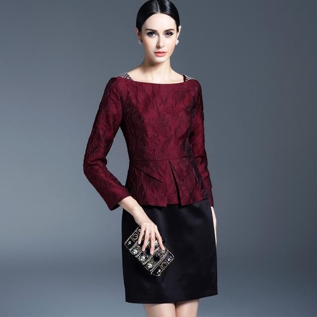 四五十岁的女人，别再穿成“老太婆”了，快学学这几款穿搭吧