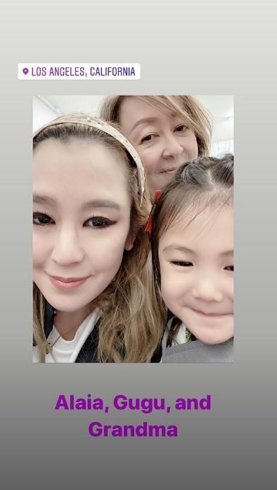 【提前】陈冠希提前为女儿庆祝3岁生日陈冠希爸妈姐姐齐聚拍温馨全家福