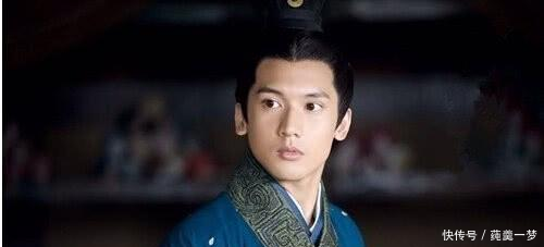 太子得知母后被废,怒问道父皇为何不把我也废