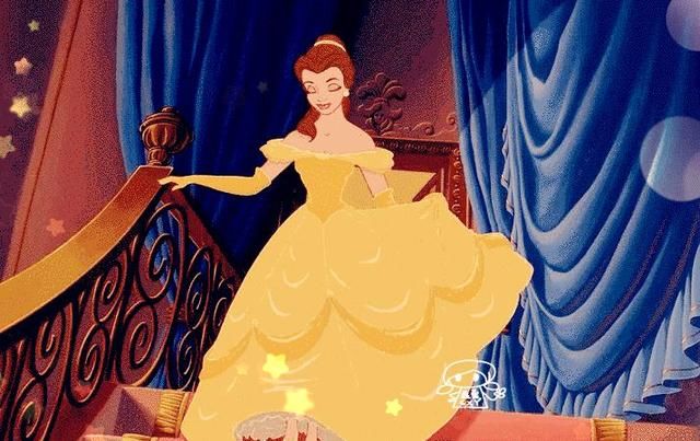 假如你去参加迪士尼舞会，这四件不同风格的公主裙你会穿哪一件?