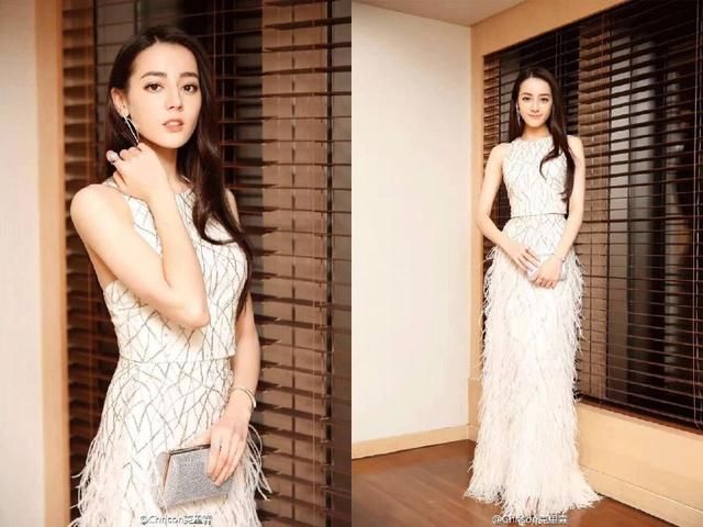 26岁迪丽热巴真厉害，上半身那条缝开得太长了，网友：这身材绝了