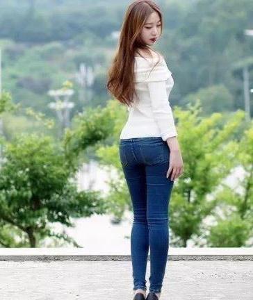 十分大气有范的牛仔裤美女，特别图6小姐姐，特干净！