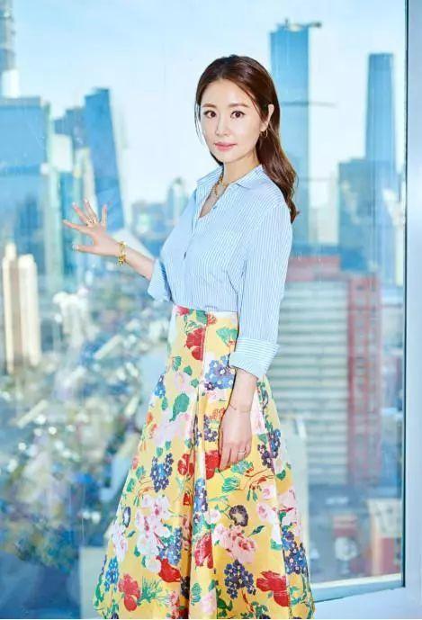 林心如素颜亮相,连唇膏都不涂低调似路人!一看背部,这才是亮点