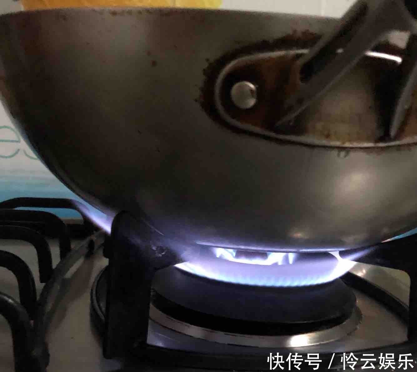 「口臭」这菜是“天然巴豆”,口臭厉害要经常吃,便秘也会悄悄消失