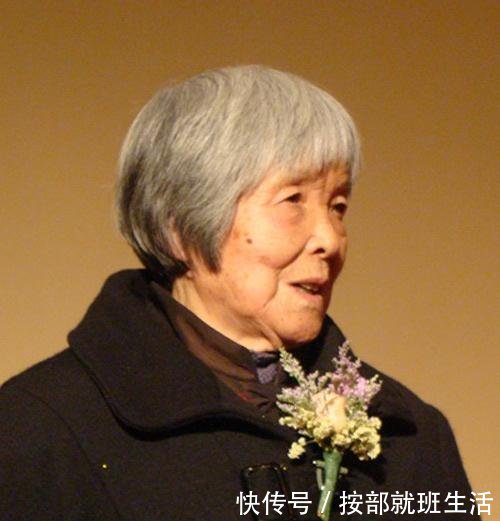 新中国将帅第一人授衔少将却自愿回故乡务农29年，遗言令人落泪