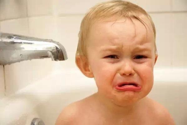 家长谨记！宝宝头发护理要做到这5点