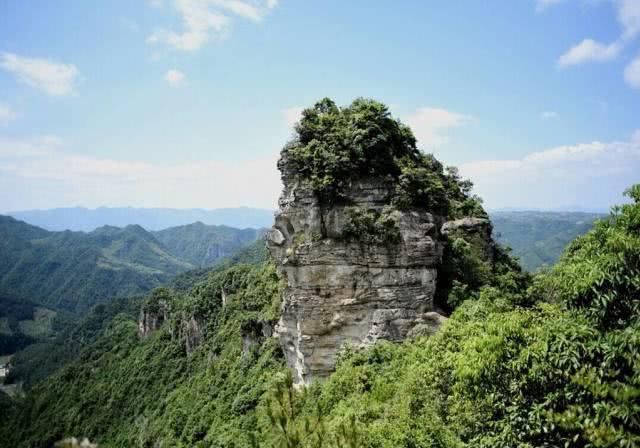 浙江很受欢迎的山，地处4市交界地带，海拔1098米，还是5A