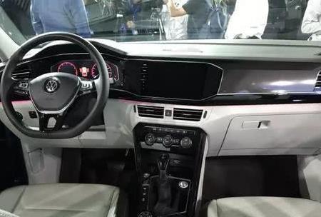 一汽大众第二款SUV探岳，配置空间都很棒，途观L昂科威的强劲对手