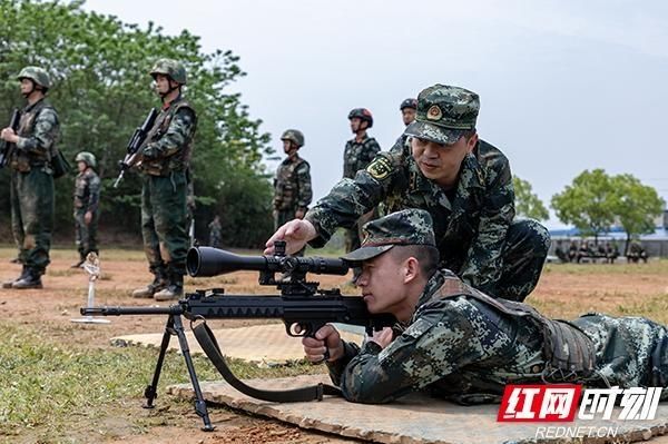  #队员#组图丨长沙武警特战队员：用训练场上的汗水致敬“五四”荣光