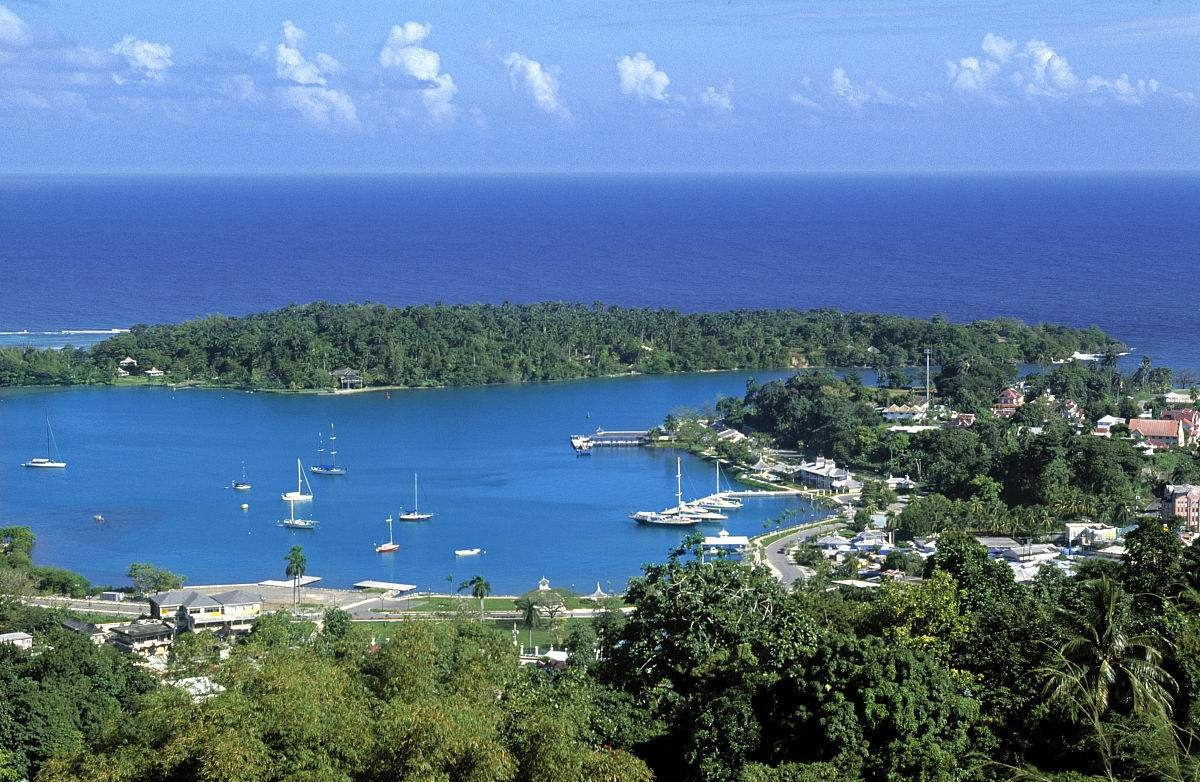 北美最无奈小国：博尔特故乡，距美国800公里却常被以为在非洲