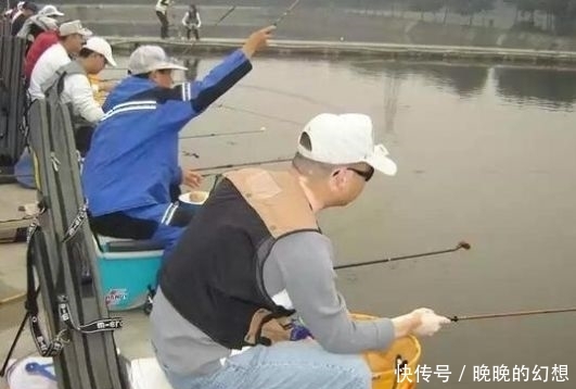  「鲤鱼」立秋后是钓鲤鱼的黄金期，用上这几招，上鱼率高一倍