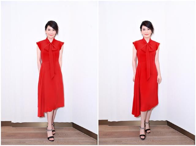 不用刻意装嫩，俞飞鸿穿深v也如此惊艳，世界小姐也没占便宜