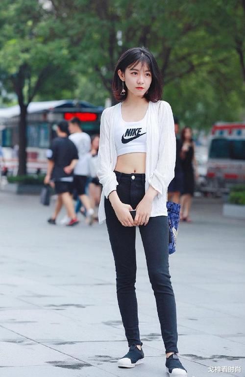  「邻家」邻家妹子的呆萌，你感受的到吗