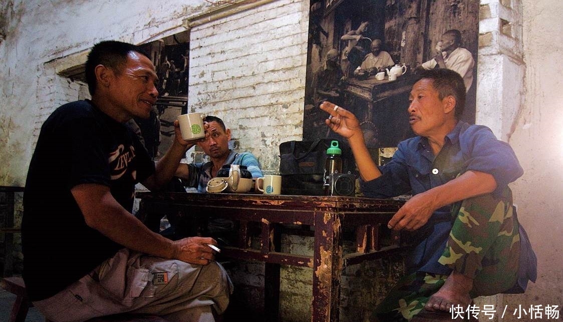 农村70后的困惑：一天赚500，灰头土脸，一年只带回去3万，为啥？