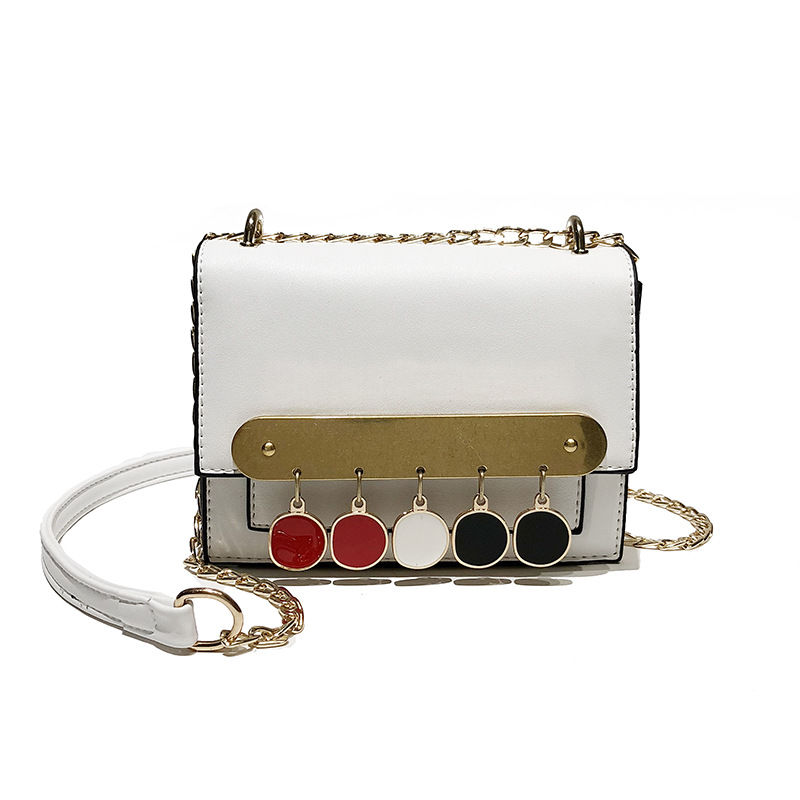 出门旅游看见好多美女都背了这样的包，稀罕坏了，一回来就下手了