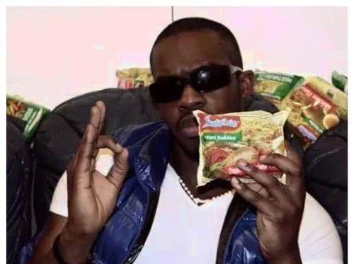 中国的垃圾食品,成为非洲炫富的资本,女性还用来相亲