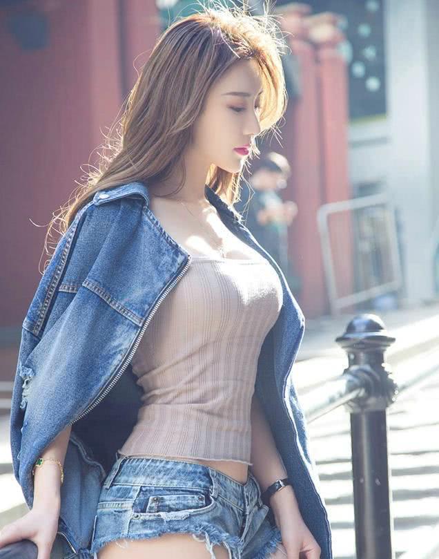 ?长沙街拍: 图3火辣热裤让人心动, 最想将图5美女娶回家