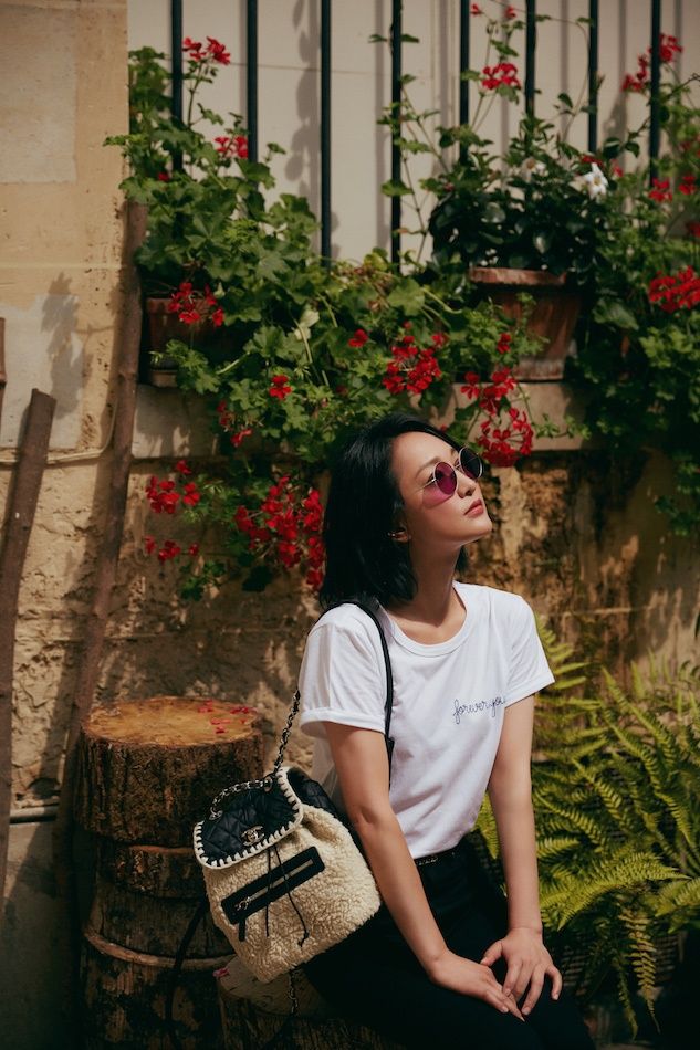 周迅为香奈儿拍的这组大片，自在如风，难怪一直受老佛爷青睐!