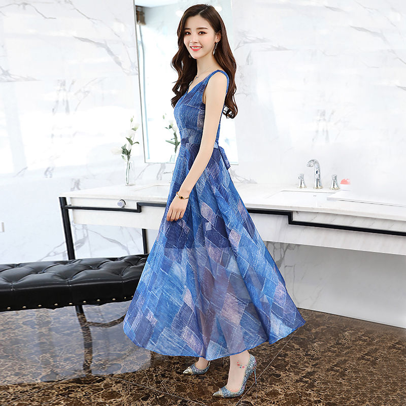 现在不流行穿比基尼过时了!试试刚上新的沙滩裙，男人挪不开眼