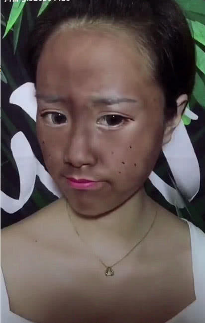 抖音4大“邪术”，这哪里是化妆，简直是“换头”，太可怕了！