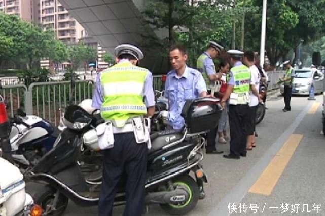  考驾照|又一电动车政策出台，看到驾照费用后，车主：还不如换车