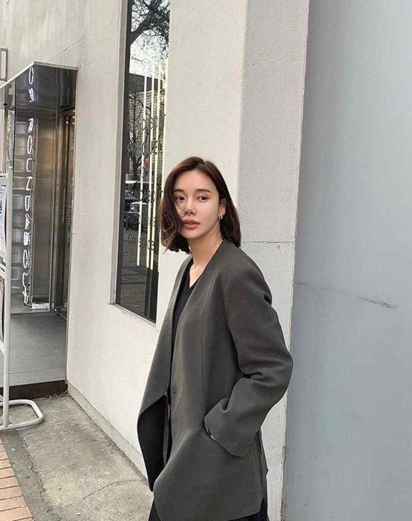 漂亮:女人再漂亮,穿裤子尽量牢记“4不要”,容易被误会为“廉价货...