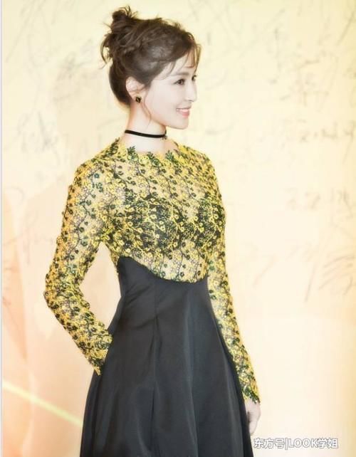 甘婷婷真敢穿，透视装惊艳全场，网友：一般人驾驭不了