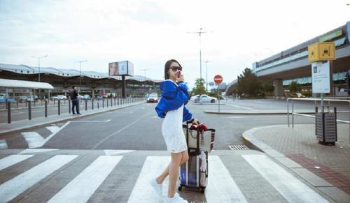 31岁宋茜厉害了！这么暴露的衣服都敢穿，网友：身材好太任性