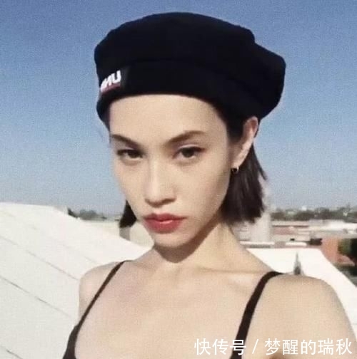 帽子@开春必备,一顶帽子=多种超时髦搭配!