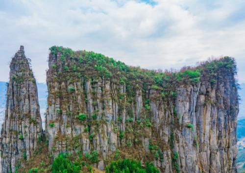 湖北原始美景，风光雄伟秀丽，被称为“地球上最美丽的伤痕”