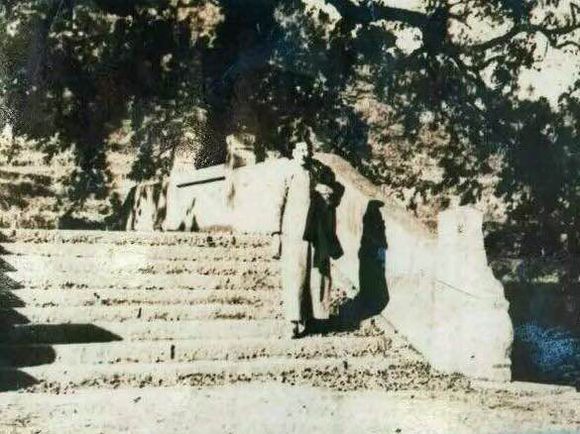  工作：林徽因35张工作照，很是珍贵！每一张都很美！