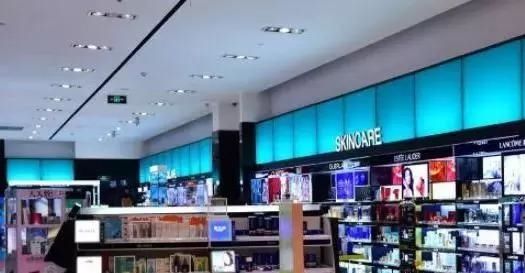  『完爆』不要再被导购“忽悠”，化妆品直接拿这3款“便宜货”，完爆雅诗兰黛